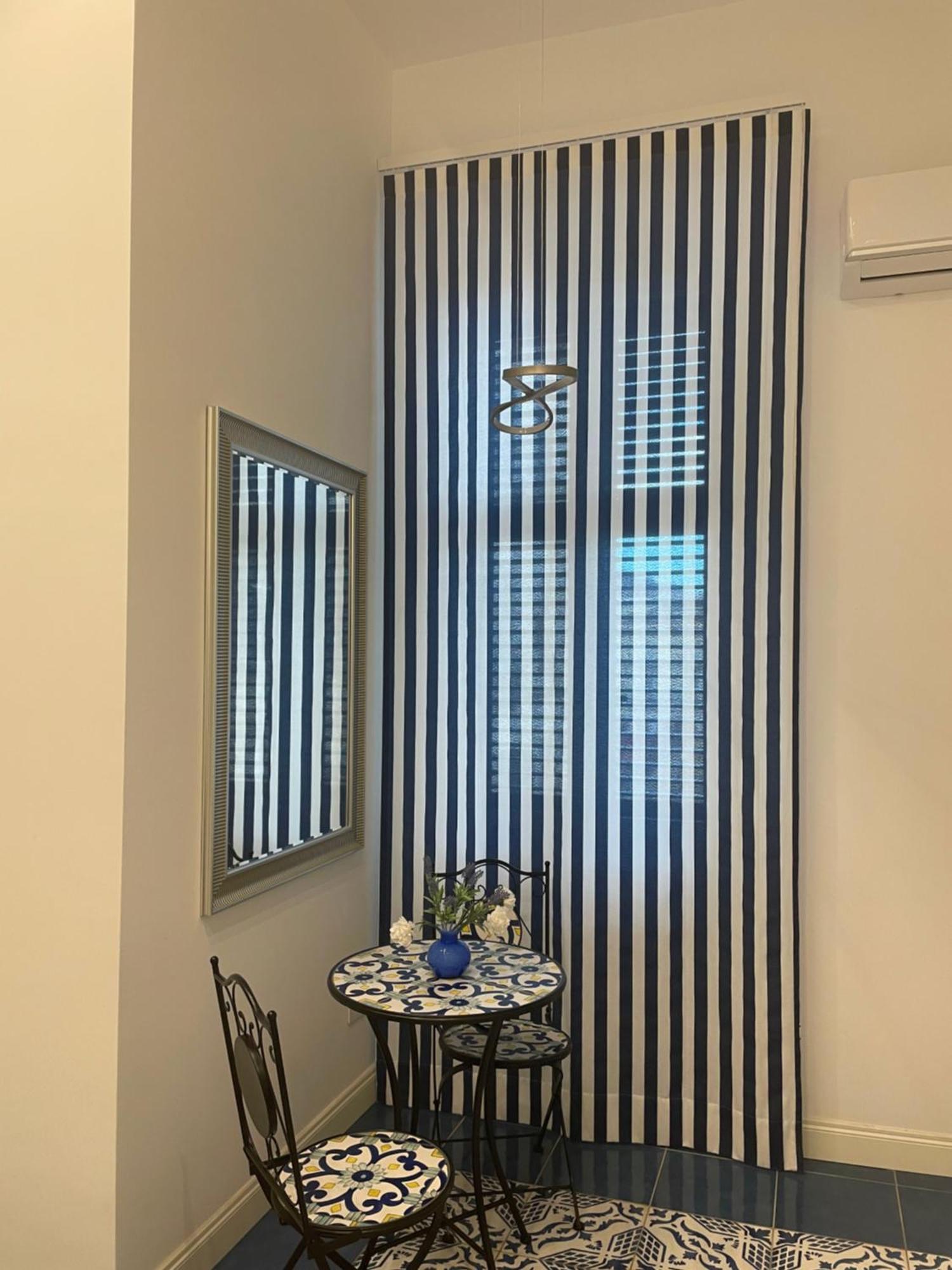 Gramsci 16 Hotel Наполи Екстериор снимка